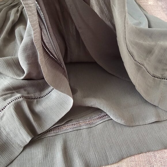 Banana Republic Ruched Pintuck Smocked Sleeveless Blouse Top, S, Olive - Picture 5 of 9